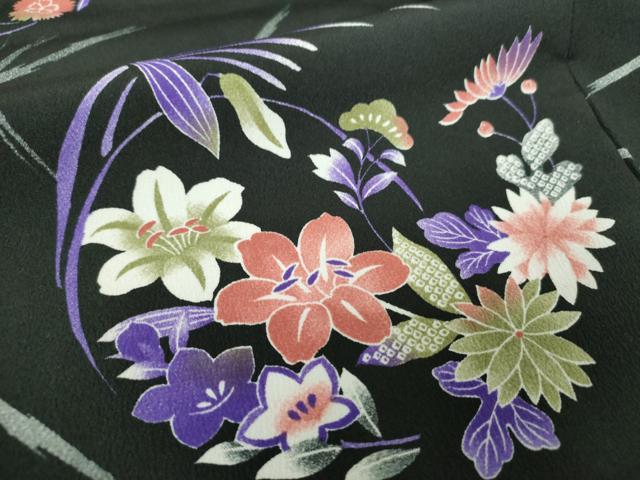 平和屋着物●小紋　背抜き仕立て　花丸文　黒地　洗える着物　DABH9720ps