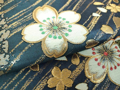 平和屋着物▼六通柄袋帯　舞桜　金糸　正絹　逸品　DABH9771ps