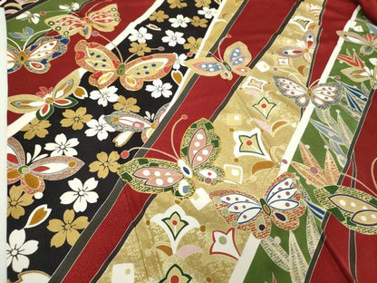 平和屋着物●豪華振袖　駒刺繍　舞蝶花文　金彩　正絹　逸品　DABH9874ps