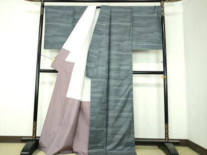 平和屋着物●上質な紬　120亀甲　横段吉祥文　正絹　逸品　未使用　DABH9910ps