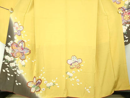 平和屋着物●豪華振袖　駒刺繍　舞桜　暈し染め　金彩　正絹　逸品　DABH9916ps