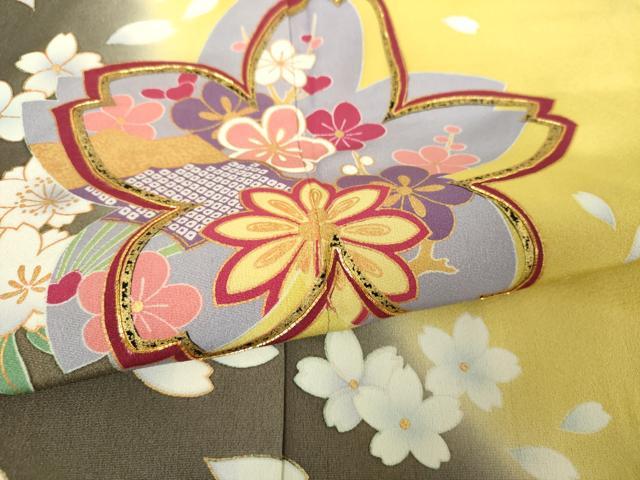 平和屋着物●豪華振袖　駒刺繍　舞桜　暈し染め　金彩　正絹　逸品　DABH9916ps