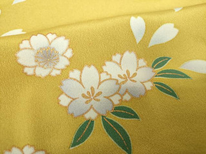 平和屋着物●豪華振袖　駒刺繍　舞桜　暈し染め　金彩　正絹　逸品　DABH9916ps