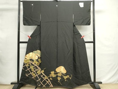 平和屋着物■豪華黒留袖　駒刺繍　籬蔦の葉松文　金彩　正絹　逸品　DABI0825cd