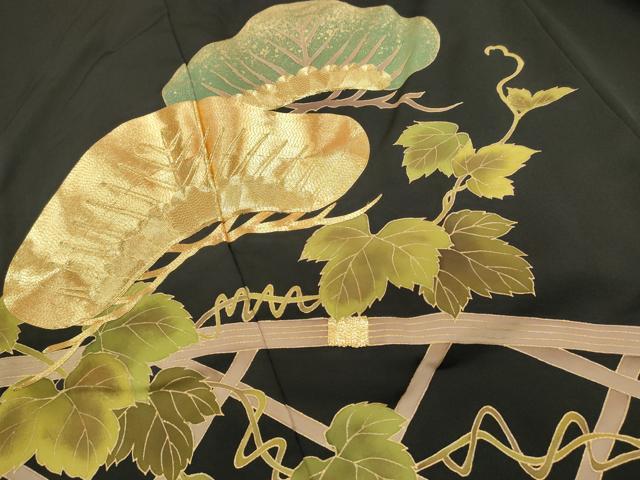平和屋着物■豪華黒留袖　駒刺繍　籬蔦の葉松文　金彩　正絹　逸品　DABI0825cd