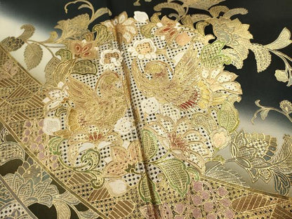 平和屋着物■豪華黒留袖　向かい鳥更紗花文　泰常　暈し染め　金彩　正絹　逸品　DABI0893cd