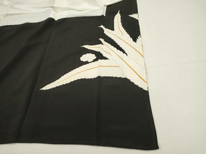 平和屋着物■豪華黒留袖　駒刺繍　草葉文　金彩　正絹　逸品　DABI0950cd