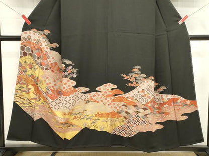 平和屋着物■豪華黒留袖　刺繍　吉祥花鳥文　金彩　正絹　逸品　DABI0952cd