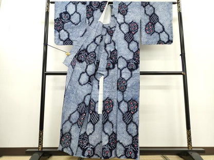 平和屋着物∴夏物　浴衣　有松鳴海絞り　亀甲花蝶文　綿　逸品　DABI0977cd