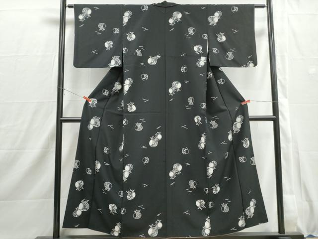 平和屋着物■小紋　花和太鼓文　黒地　洗える着物　DABI1547qa