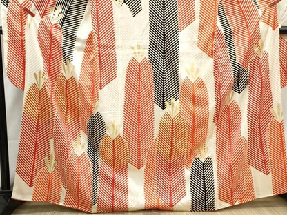 平和屋着物■豪華振袖　駒刺繍　若松葉文　金彩　正絹　逸品　DABI1710qa
