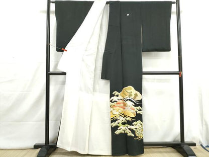 平和屋着物■豪華黒留袖　駒刺繍　風景枝松文　金彩　正絹　逸品　DABI1726qa