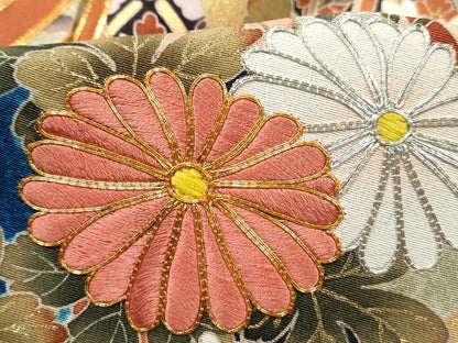 平和屋着物■豪華黒留袖　作家物　駒刺繍　束ね熨斗花松文　暈し染め　金銀彩　正絹　逸品　DABI1727qa