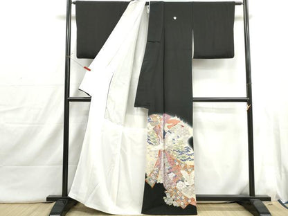 平和屋着物■豪華黒留袖　駒刺繍　束ね熨斗飛鶴花松文　暈し染め　金彩　正絹　逸品　DABI1739qa