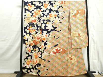 平和屋着物■豪華振袖　駒刺繍　扇面菊尽くし文　笹竹　金彩　正絹　逸品　DABI1873qa