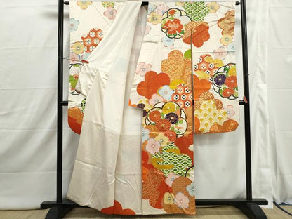 平和屋着物■豪華振袖　駒刺繍　吉祥舞花文　金彩　正絹　逸品　DABI1913qa