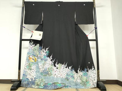 平和屋着物●人間国宝　羽田登喜男　TOKIOetTOKI　黒留袖　鴛鴦草花文　金銀彩　証明書付き　正絹　逸品　DABI2061ud