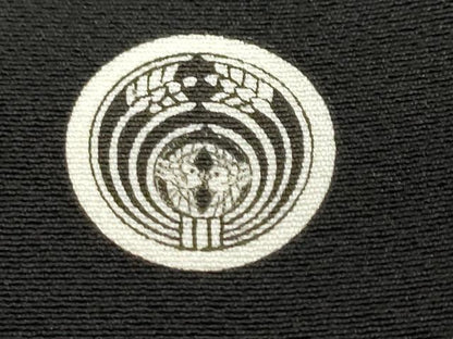 平和屋着物●人間国宝　羽田登喜男　TOKIOetTOKI　黒留袖　鴛鴦草花文　金銀彩　証明書付き　正絹　逸品　DABI2061ud