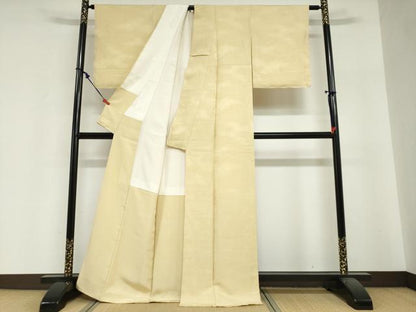 平和屋着物●上質な色無地　流水風景地紋　丁子色　正絹　逸品　DABI2062ud