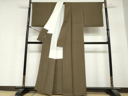 平和屋着物●上質な色無地　作家物　海松茶色　正絹　逸品　DABI2073ud