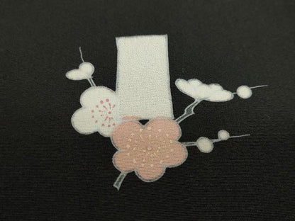 平和屋着物●豪華黒留袖　駒刺繍　流水草花籬文　金彩　無落款　正絹　逸品　DABI2097ud