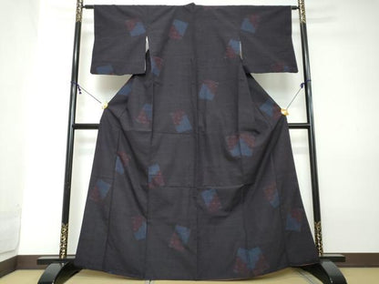 平和屋着物●結城紬　80亀甲　飛び亀甲柄　色紙花文　正絹　逸品　DABI2167ud