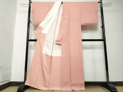 平和屋着物●上質な色無地　紗綾型地紋　桃色　正絹　逸品　未使用　DABI2194ud