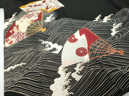 平和屋着物●豪華黒留袖　扇面宝尽くし折り鶴文　金彩　正絹　逸品　DABI2229ud
