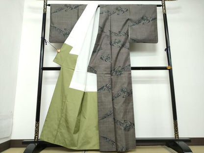 平和屋着物●本場大島紬　9マルキ　草花文　正絹　逸品　DABI2245ud