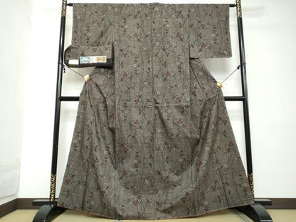 平和屋着物●本場大島紬　7マルキ　古代染色純泥染　草花文　証紙付き　畦町広和　正絹　逸品　未使用　DABI2270ud