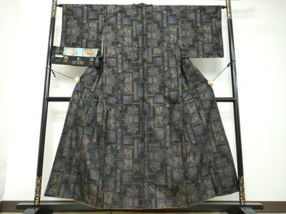 平和屋着物●本場大島紬　9マルキ　古代染色純泥染　吉祥花文　くぼた謹製　証紙付き　正絹　逸品　DABI2290ud