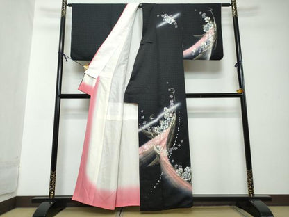 平和屋着物●訪問着　孔雀花文　暈し染め　黒地　金銀彩　正絹　逸品　DABI2302ud