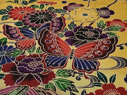 平和屋着物●豪華振袖　紅型　花蝶文　暈し染め　正絹　逸品　DABI2307ud