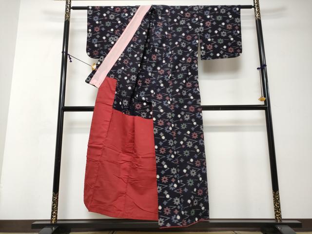 平和屋着物●久留米絣　胴抜き仕立て　舞花文　綿　逸品　DABI2369ud