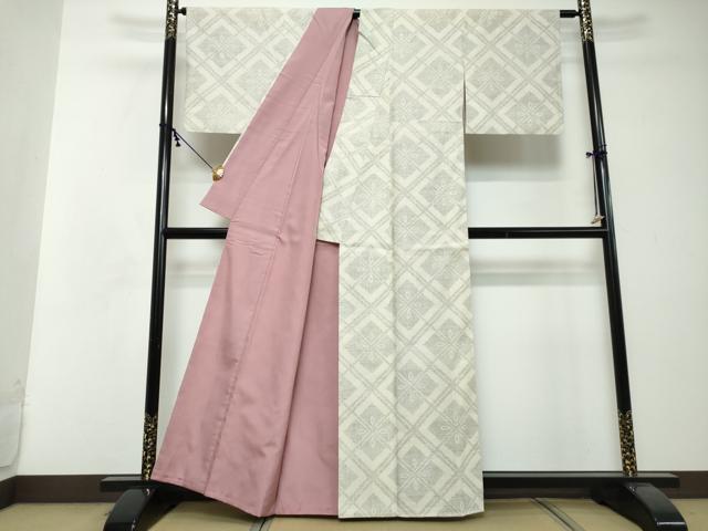 平和屋着物●結城紬　80亀甲　菱文　カラー胴裏：赤紫色　正絹　逸品　DABI2452ud