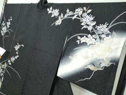 平和屋着物●訪問着　草花文　暈し染め　黒地　金銀彩　銀通し地　正絹　逸品　DABI2467ud