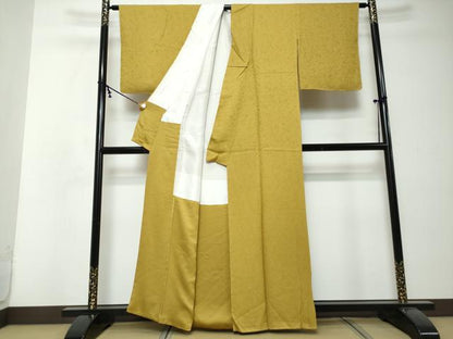 平和屋着物●上質な色無地　舞花地紋　芥子色　正絹　逸品　未使用　DABI2517ud