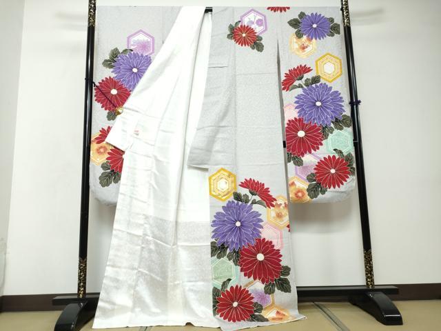 平和屋着物●豪華振袖　作家物　亀甲花文　金彩　銀通し地　正絹　逸品　DABI2599ud