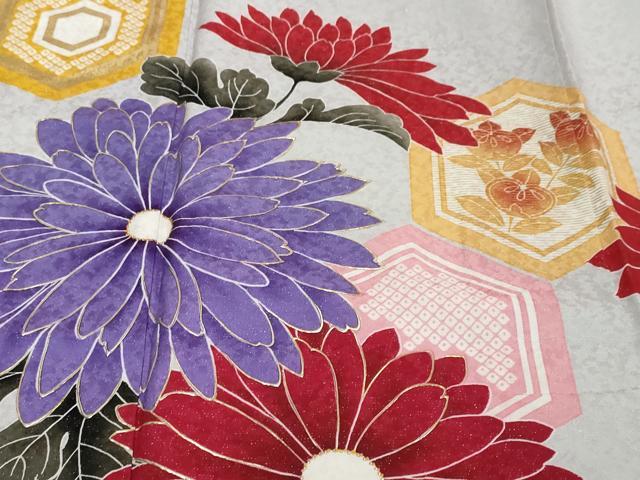 平和屋着物●豪華振袖　作家物　亀甲花文　金彩　銀通し地　正絹　逸品　DABI2599ud