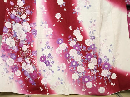 平和屋着物●豪華振袖　舞花文　暈し染め　銀彩　京都きもの友禅扱い　正絹　逸品　DABI2601ud