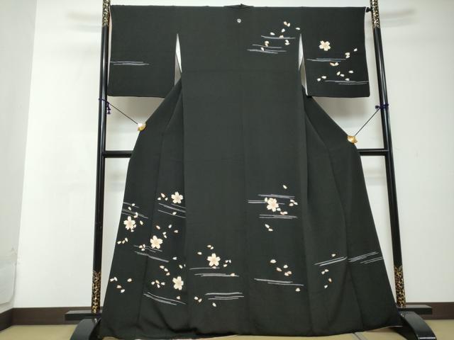 平和屋着物●訪問着　舞桜文　黒地　金銀彩　鬼しぼ縮緬　正絹　逸品　DABI2614ud