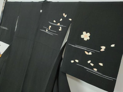 平和屋着物●訪問着　舞桜文　黒地　金銀彩　鬼しぼ縮緬　正絹　逸品　DABI2614ud
