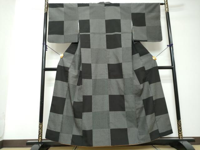 平和屋着物●本塩沢　110亀甲　市松文様　正絹　逸品　DABI2620ud