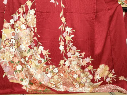 平和屋着物●豪華振袖　駒刺繍　草花文　金彩　正絹　逸品　DABI2638ud