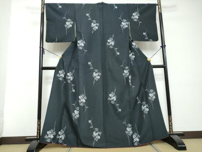 平和屋着物●小紋　蔦の葉文　黒地　洗える着物　DABI2657ud