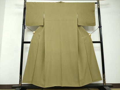 平和屋着物●上質な色無地　黄海松茶色　正絹　逸品　未使用　DABI2737ud