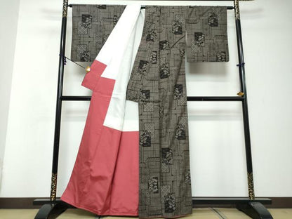 平和屋着物●本場大島紬　7マルキ　変わり格子草花文　正絹　逸品　DABI2776ud