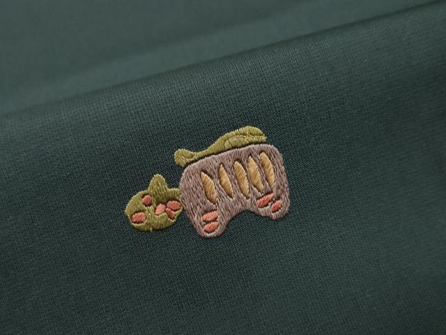 平和屋着物●本場縞大島紬　総刺繍　玩具文　金糸　正絹　逸品　DABI2826ud