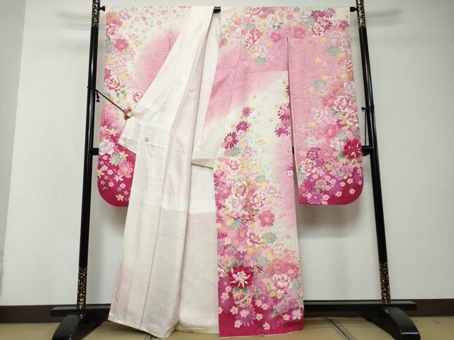 平和屋着物●豪華振袖　舞花文　暈し染め　金彩　銀通し地　正絹　逸品　DABI2833ud