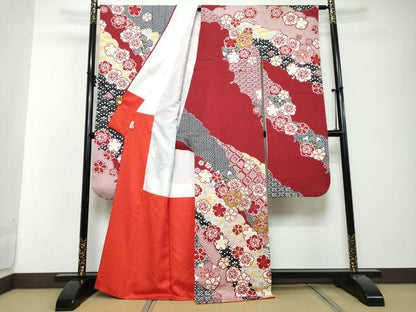 平和屋着物●豪華振袖　吉祥草花文　金銀彩　正絹　逸品　DABI2878ud